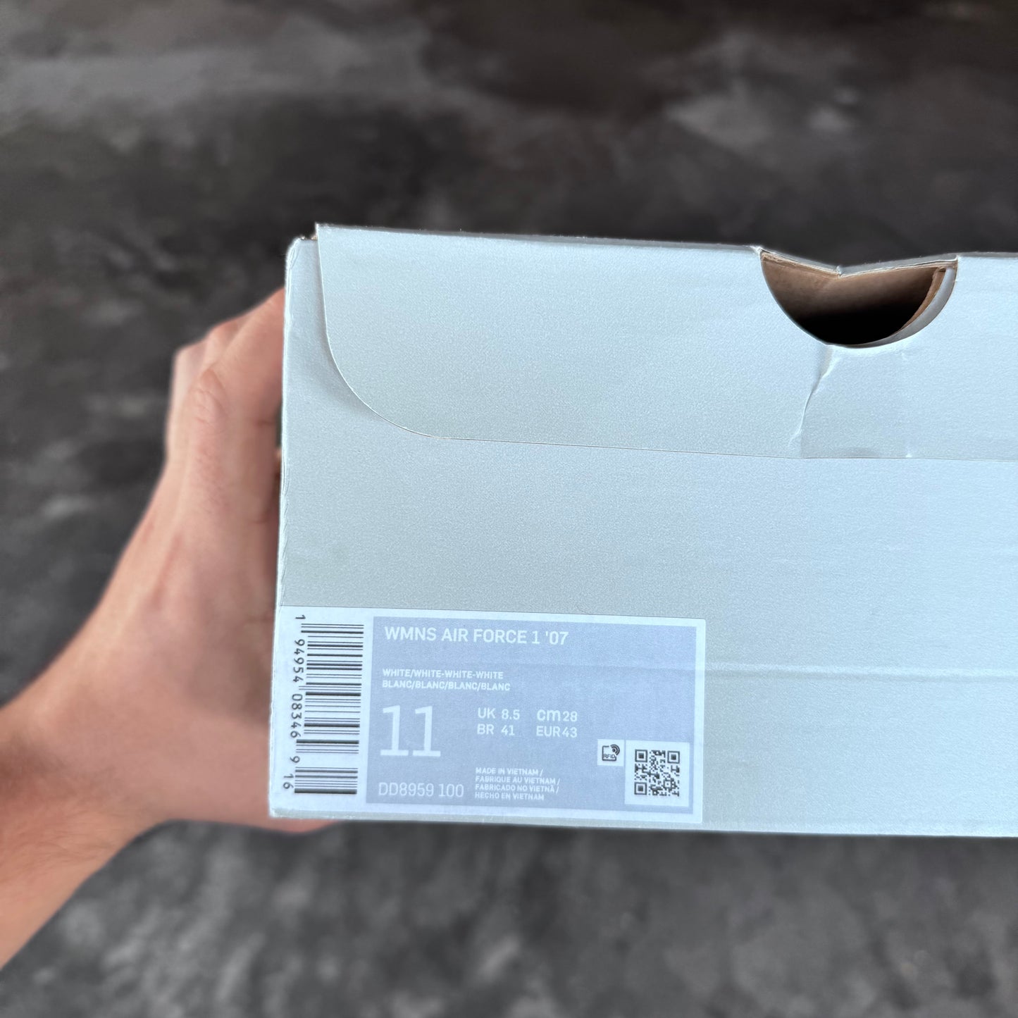 Nike Air Force 1 07’ Triple White 10US