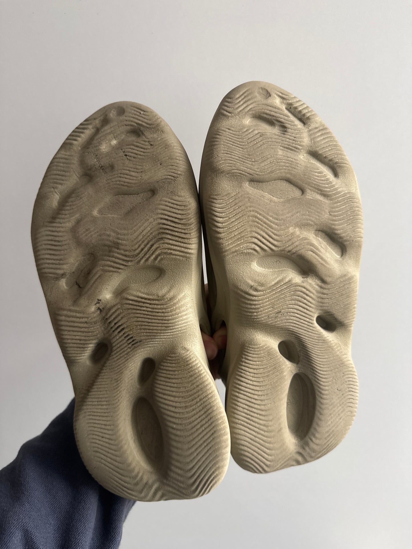 adidas Yeezy Foam RNR Sand