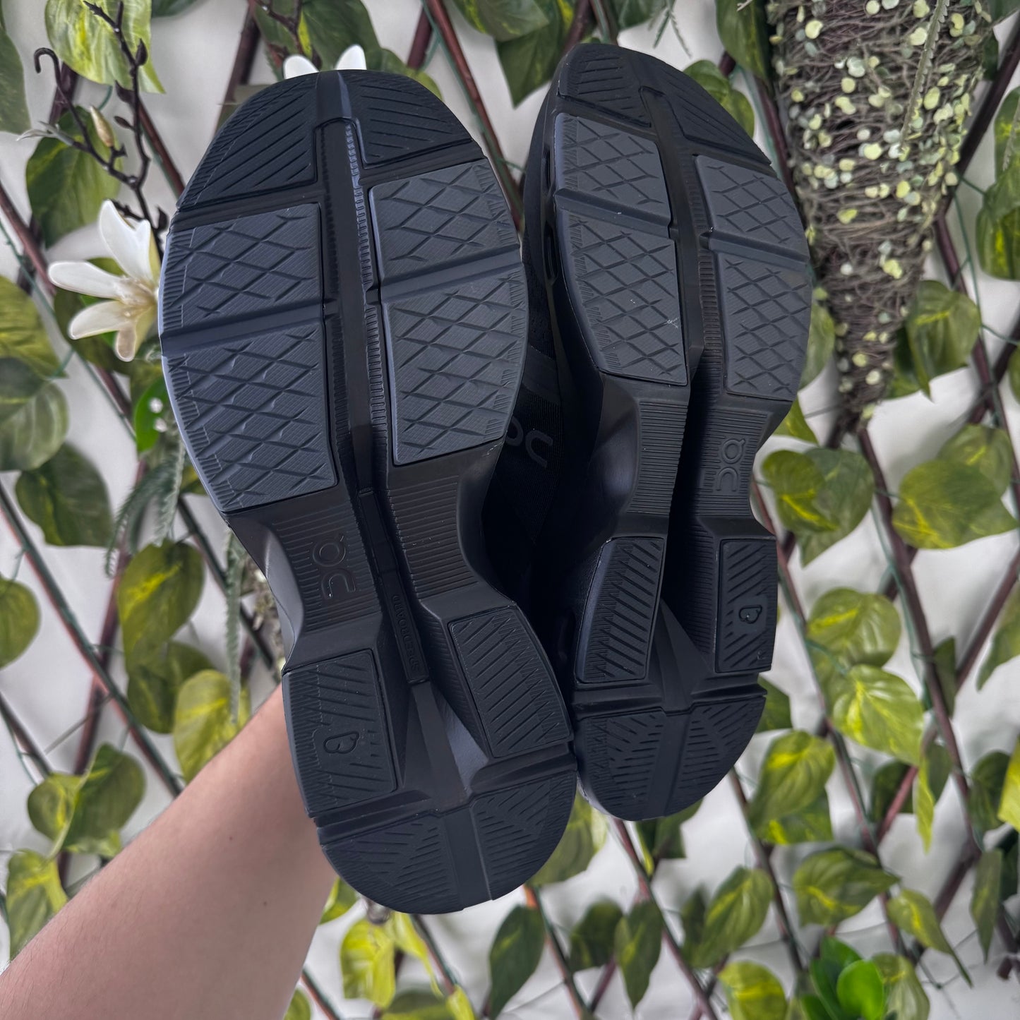 On Running Cloudpulse Eclipse Black