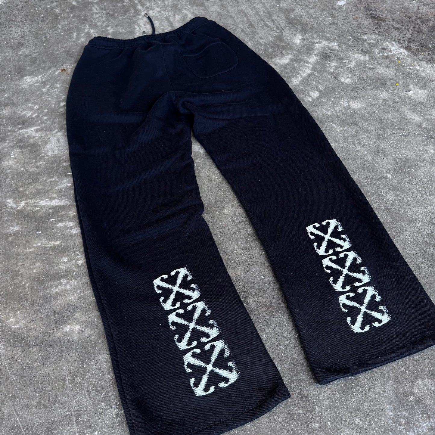 Off-White Chain Arrow Black