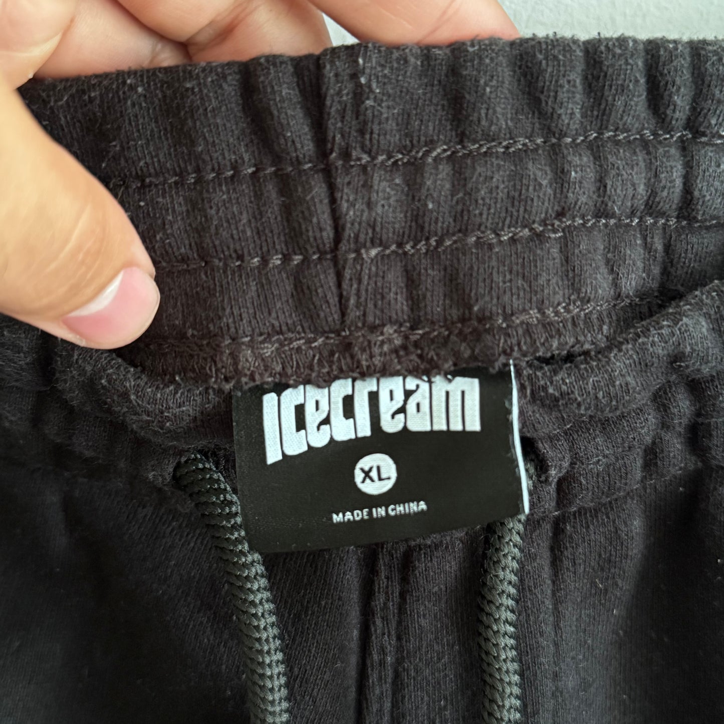 ICECREAM Graphic Shorts Black