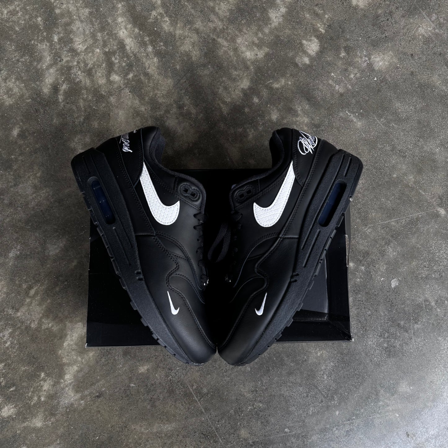 Nike x Supreme Air Max 1 ‘87 SP