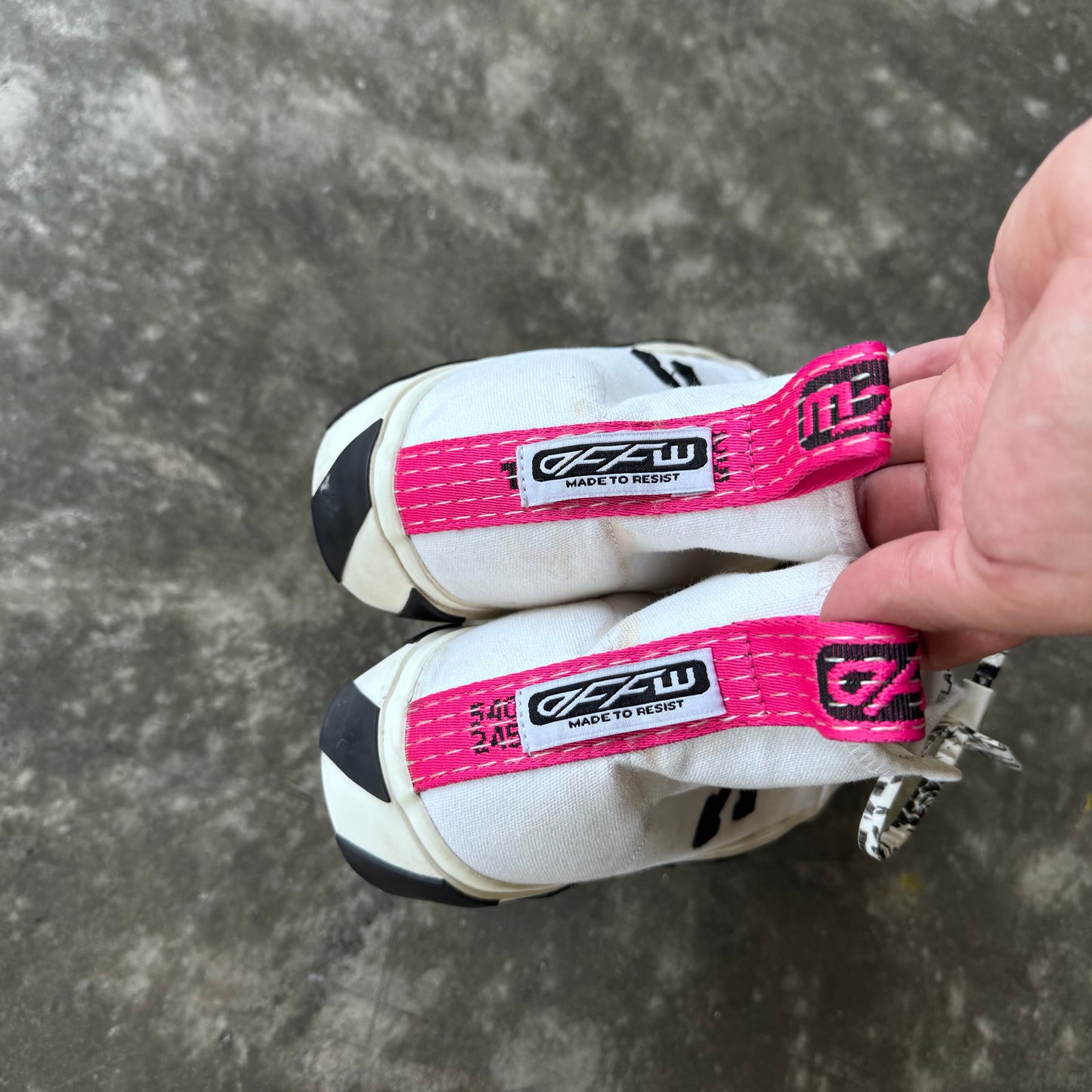 Off-White Mid Top Vulcanized White