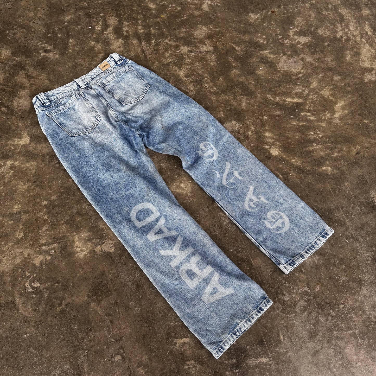 Arkad Graphic Jeans