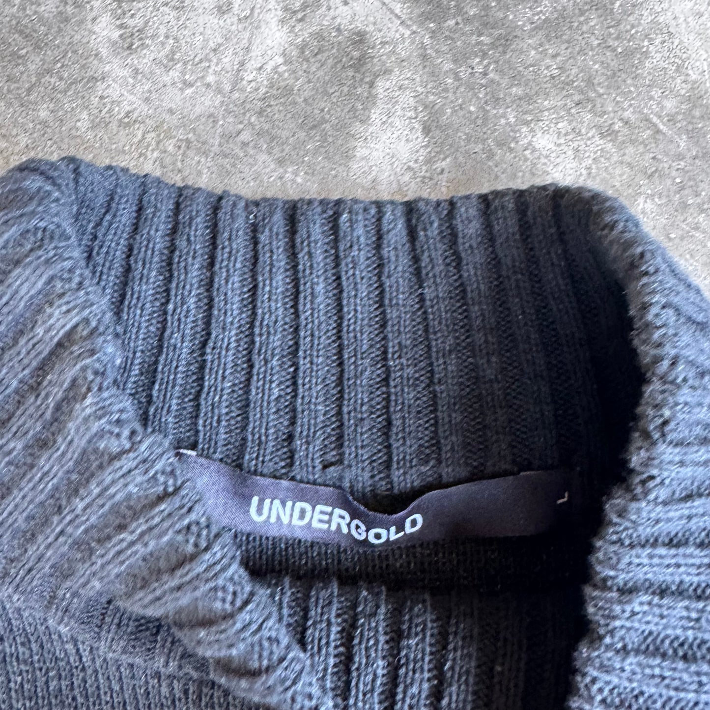 Undergold Turtle Neck Crewneck