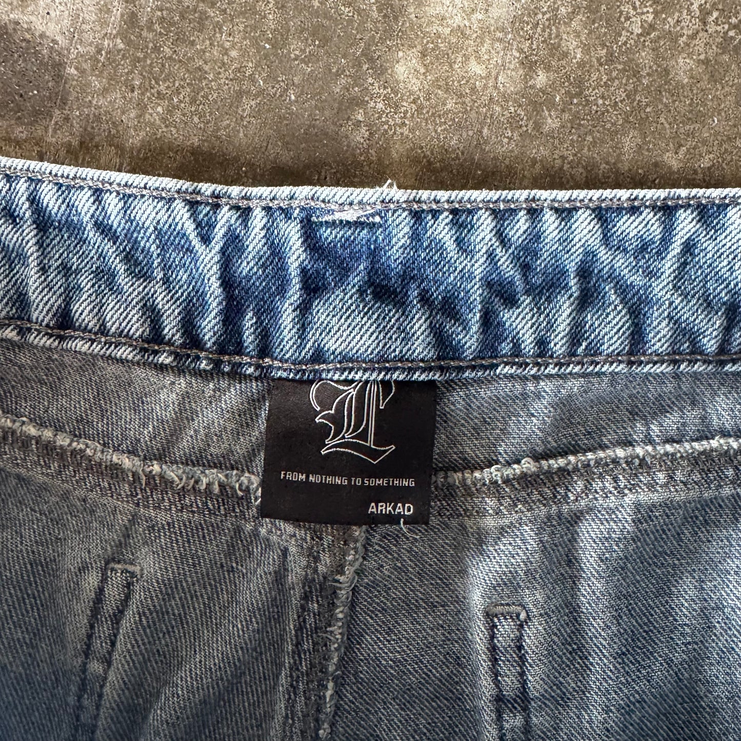 Arkad Graphic Jeans
