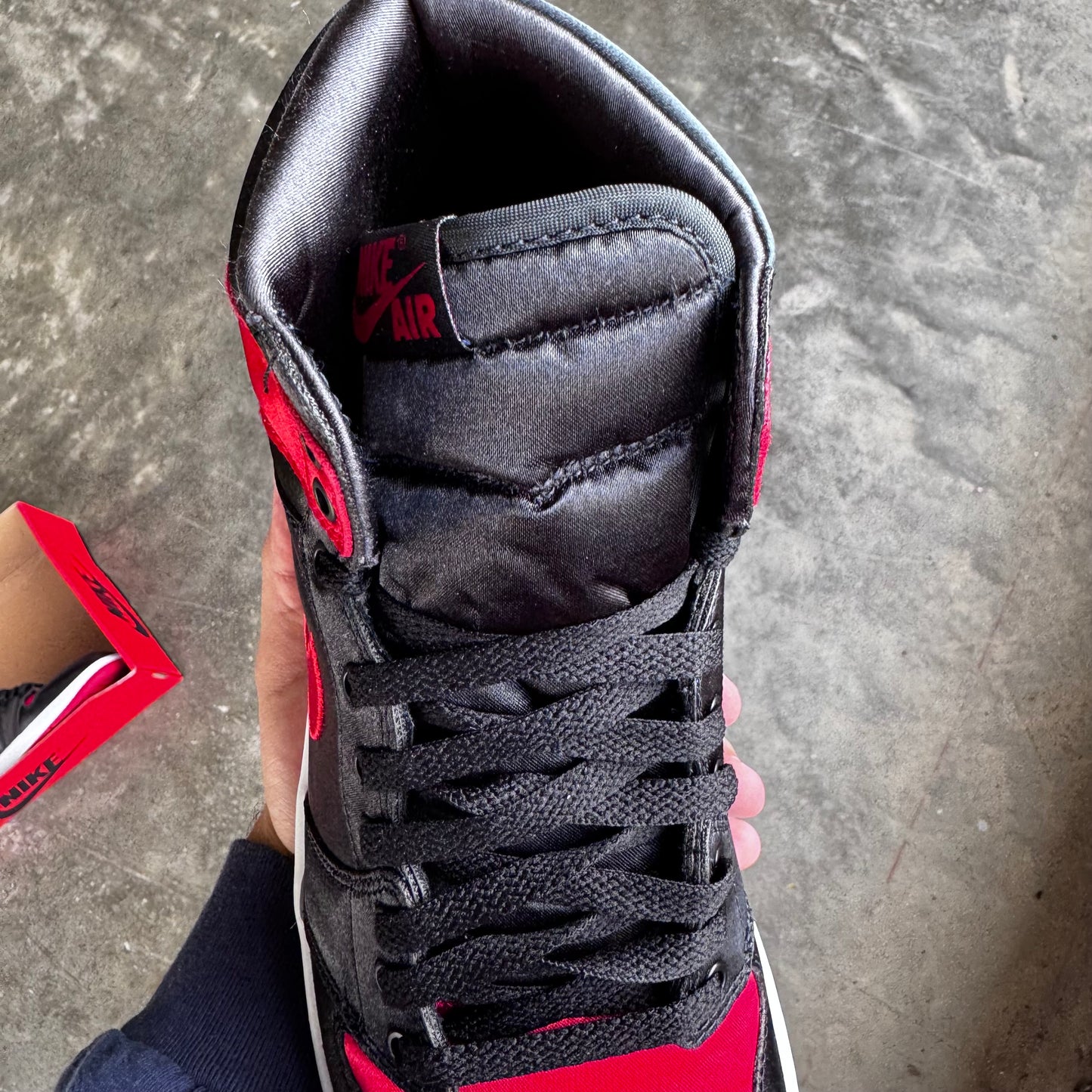 Jordan 1 Retro High OG Satin Red