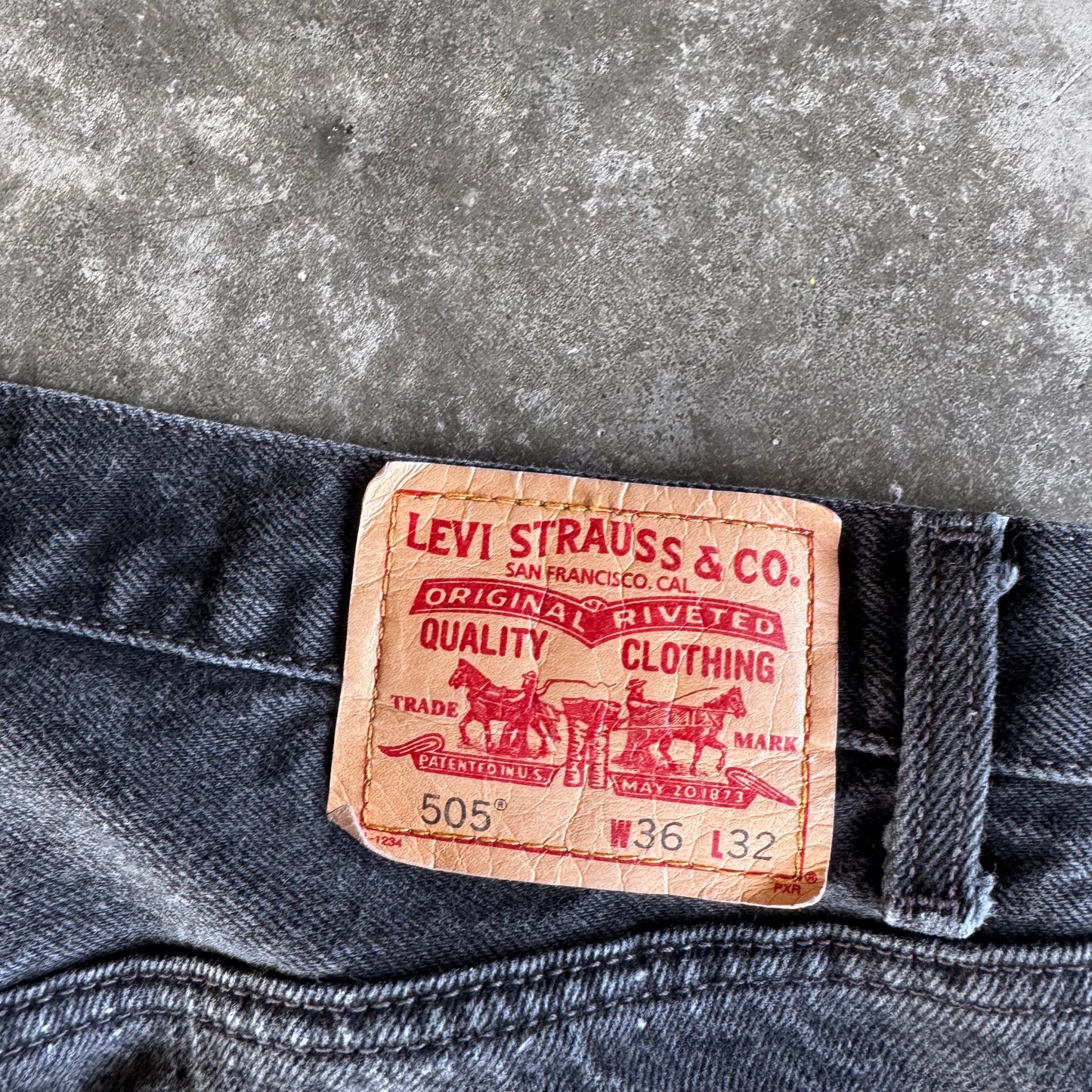 2000s Levi’s 505 Faded Black Jeans