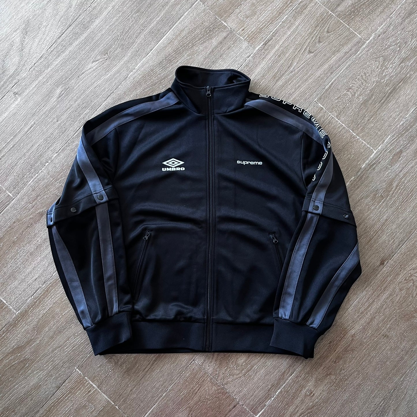 Supreme x Umbro Snap Sleeve Jacket