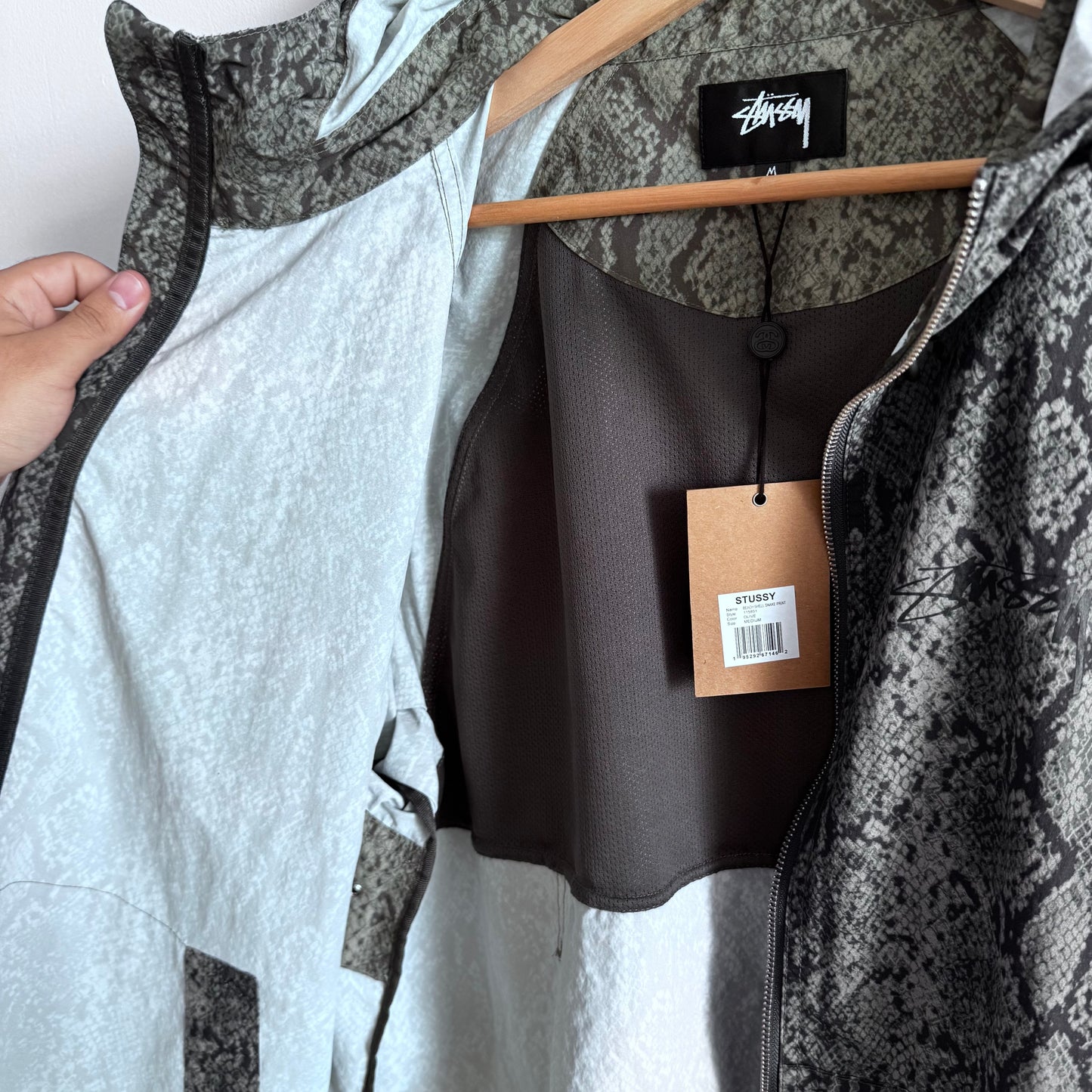 Stüssy Beach Shell Snake Print