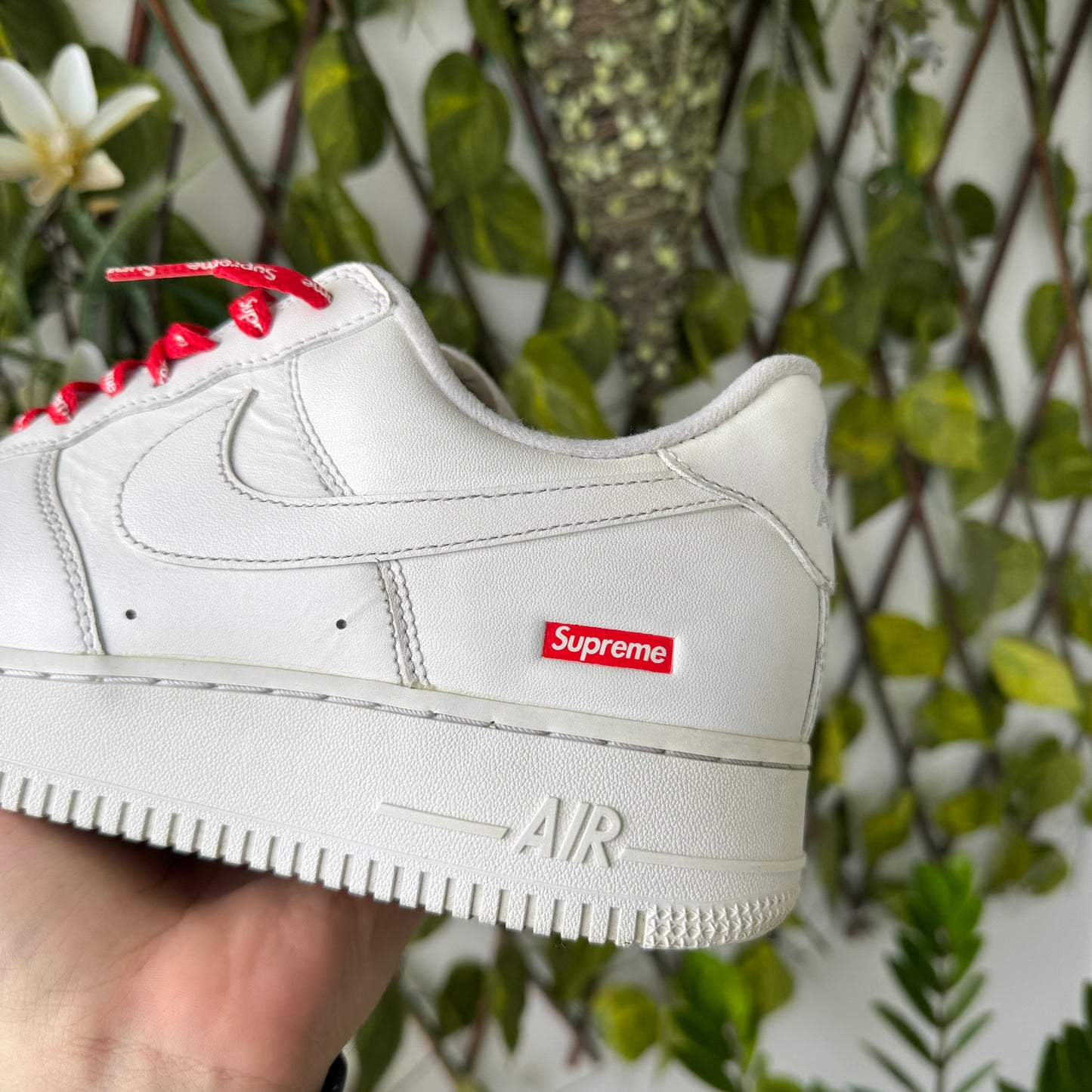 Nike Air Force 1 Low Supreme White