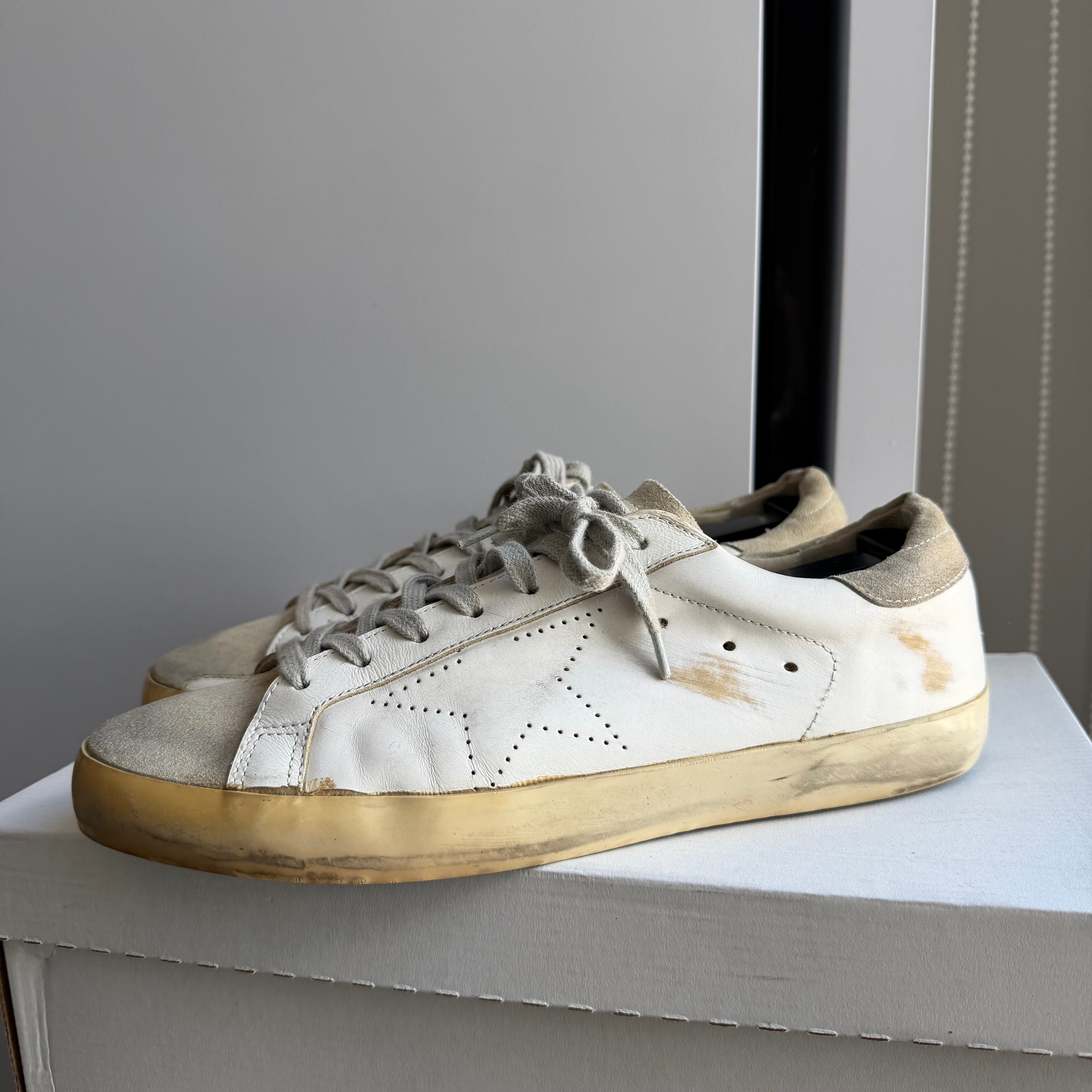 Golden Goose Superstar Sneakers Distressed White Grey