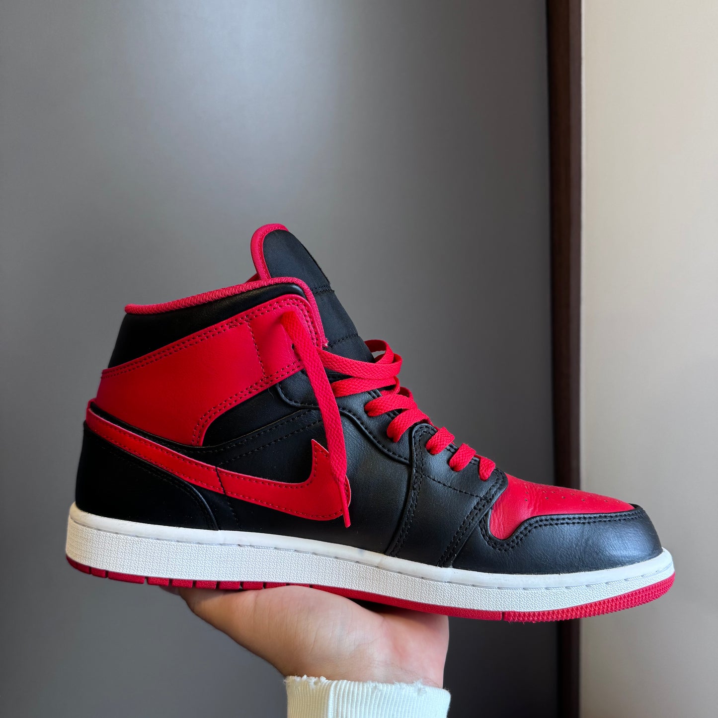 Jordan 1 Mid Alternate Bred