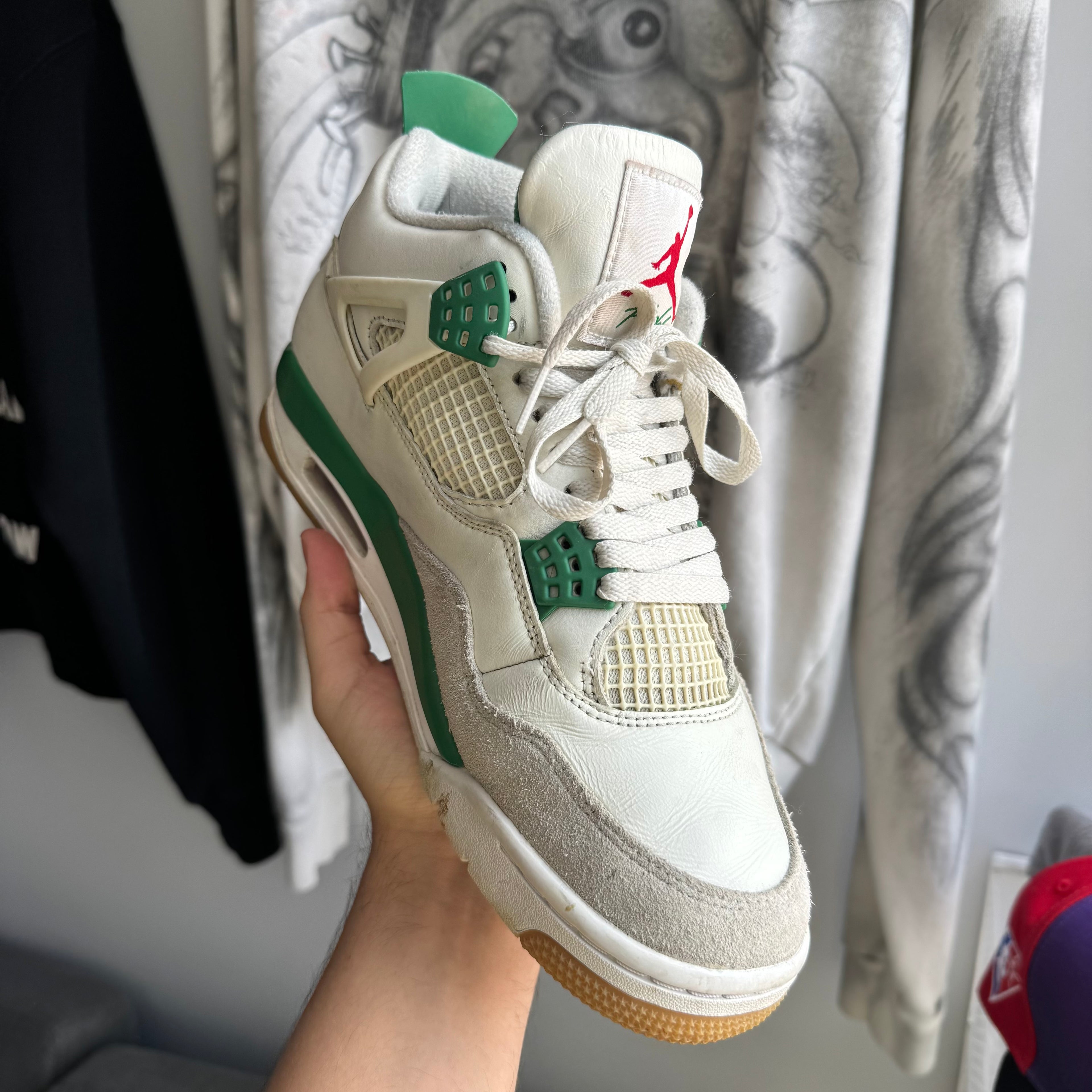 Jordan 4 Retro SB Pine Green