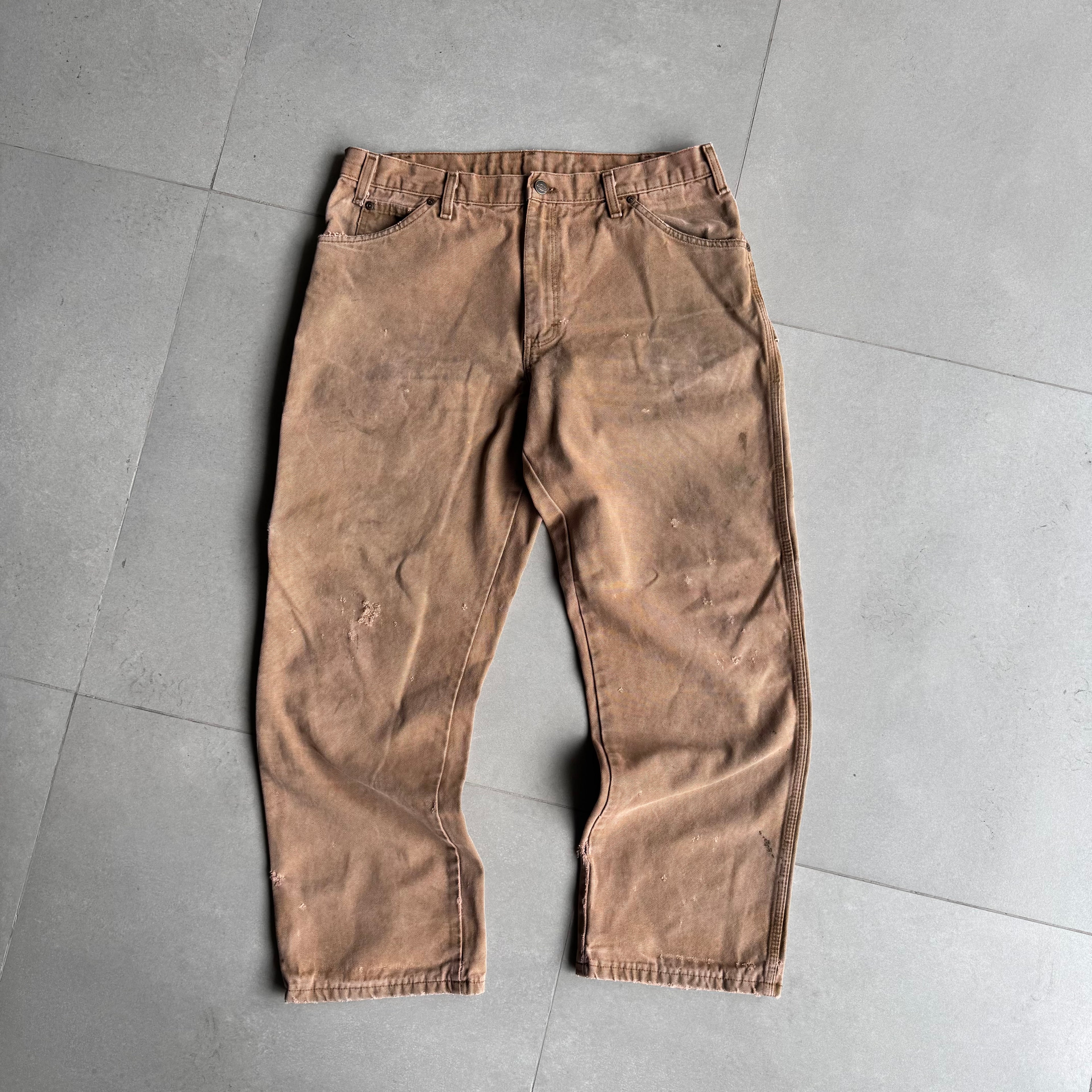 2000s Dickies Carpenter Pants “Distressed Chocolate”