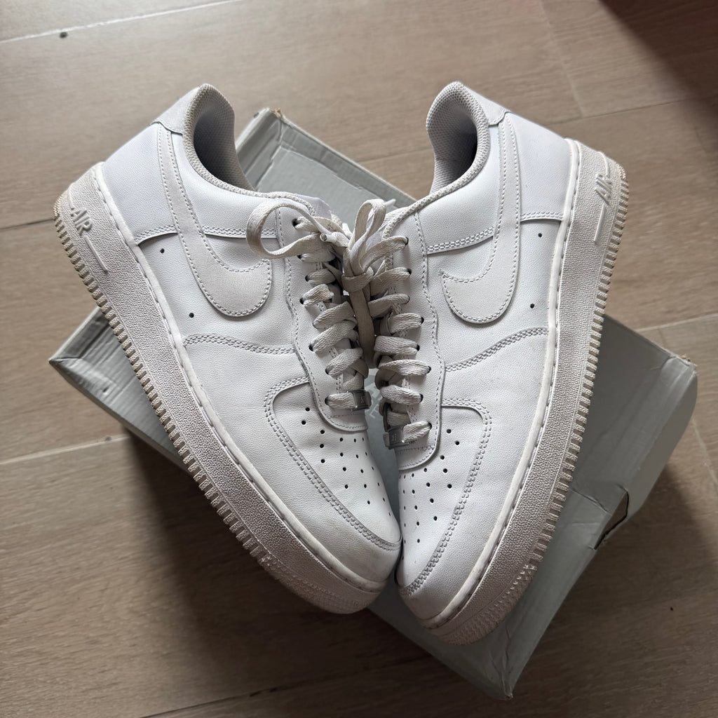 Nike Air Force 1 Low 07’ Triple White (9.5US)
