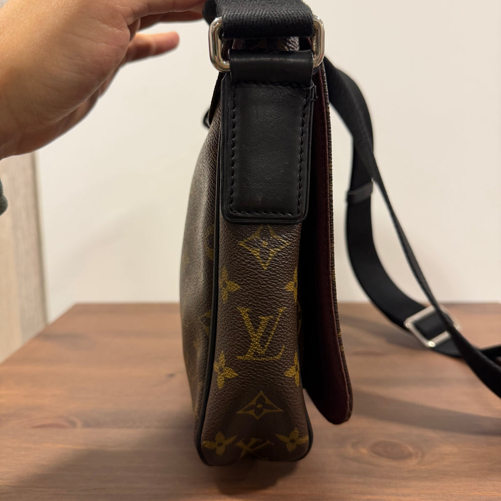 Louis Vuitton District Messenger Bag PM Brown Macassar Monogram Canvas
