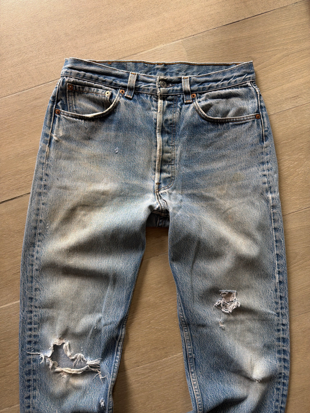 1980s Levi 501 “Light Wash” Denim Jeans (30w)