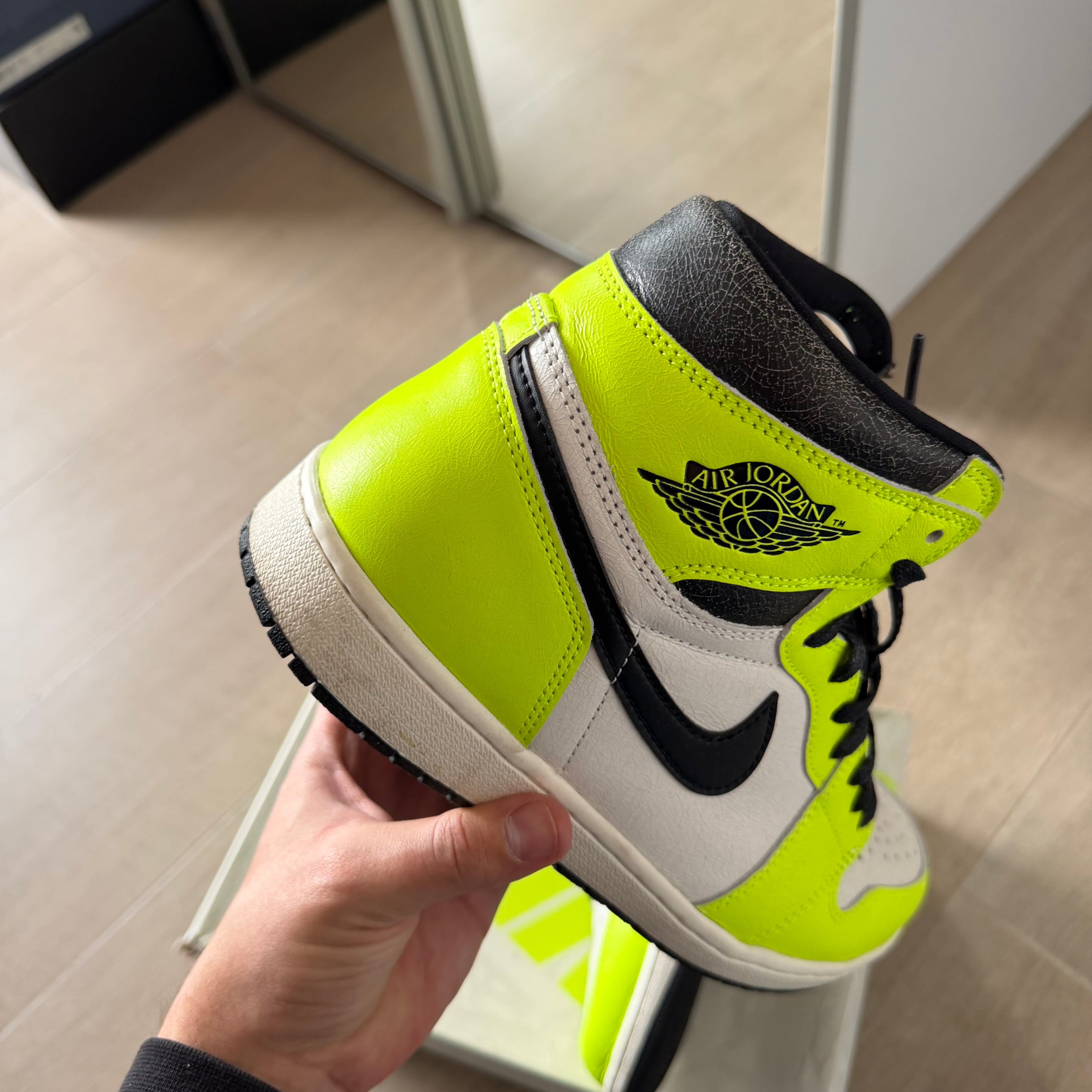 Jordan 1 Retro High OG Visionaire