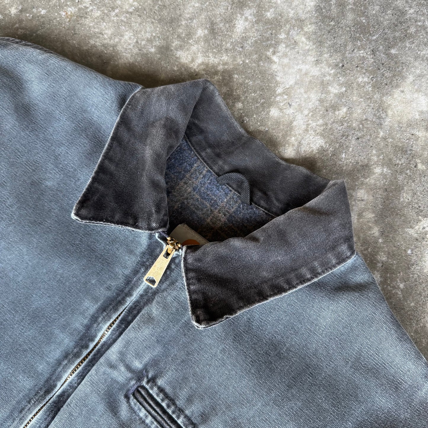 2005 Vintage Carhartt Detroit Jacket “Cement”