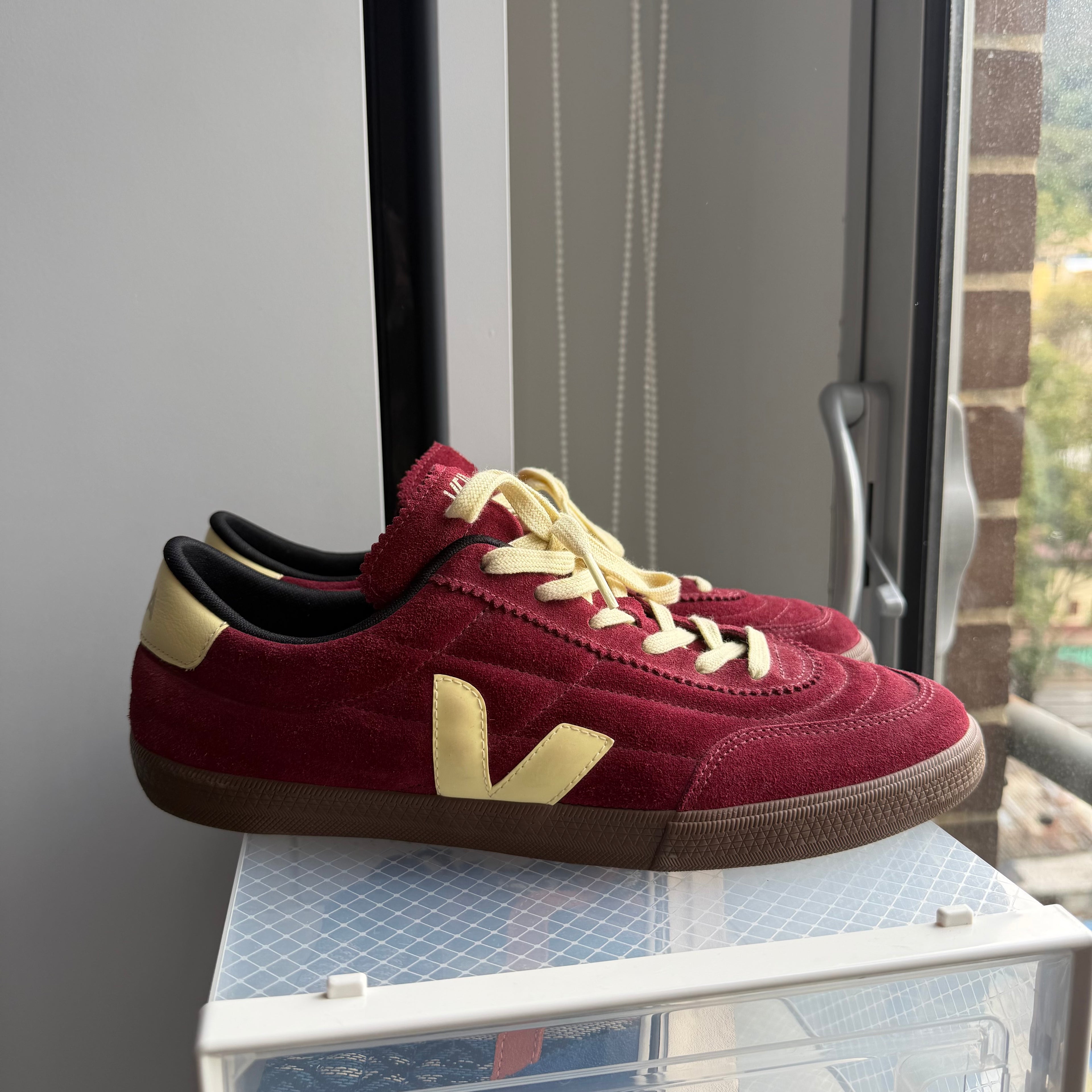Veja Panenka Grenat Sun Bark Shoes