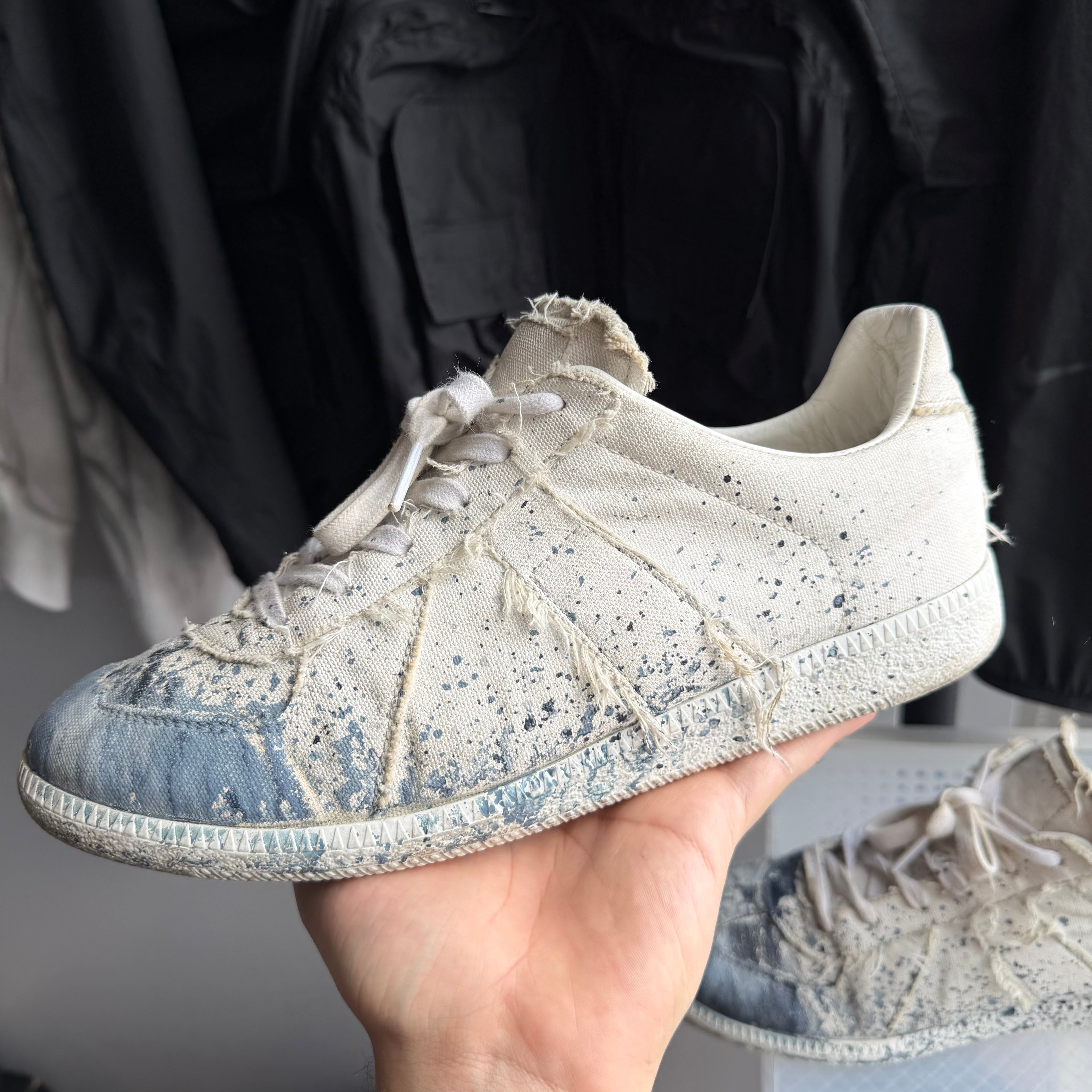 Maison Margiela Paint Splatter Replica GAT Canva Sneaker White/Blue