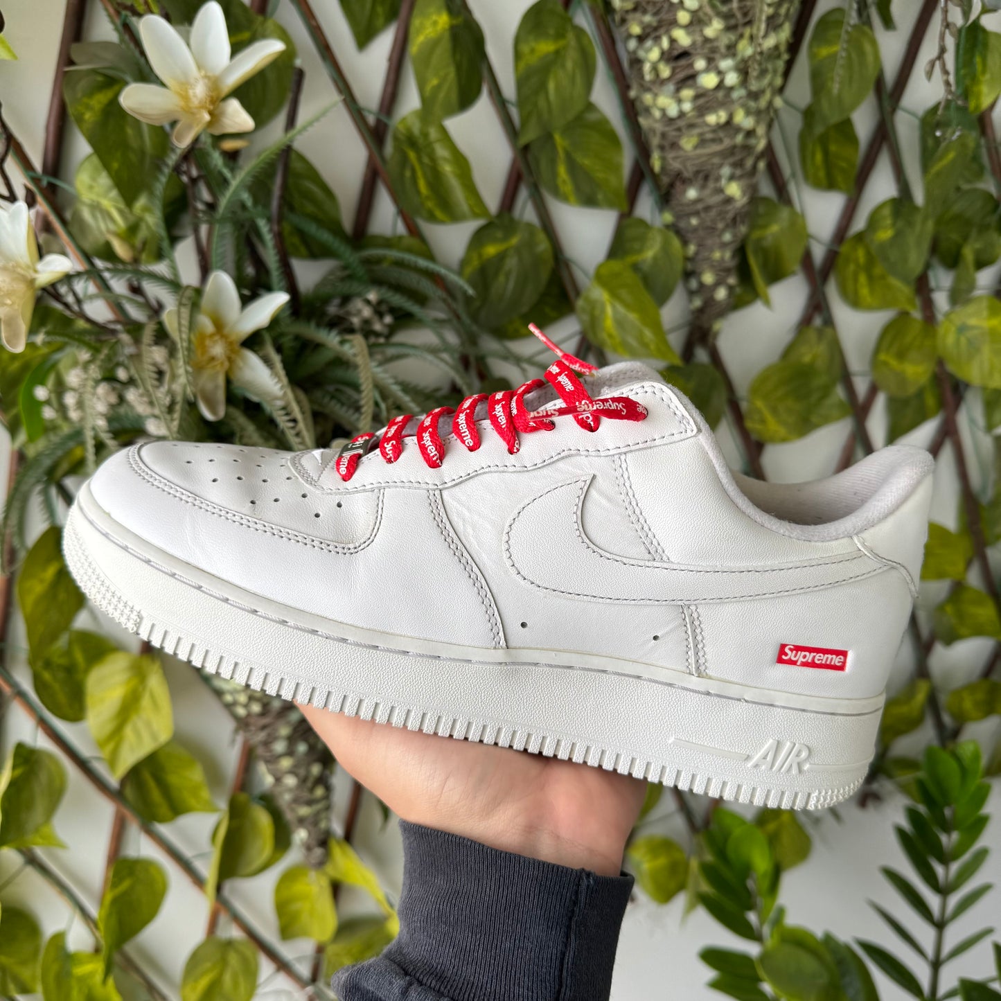 Nike Air Force 1 Low Supreme White