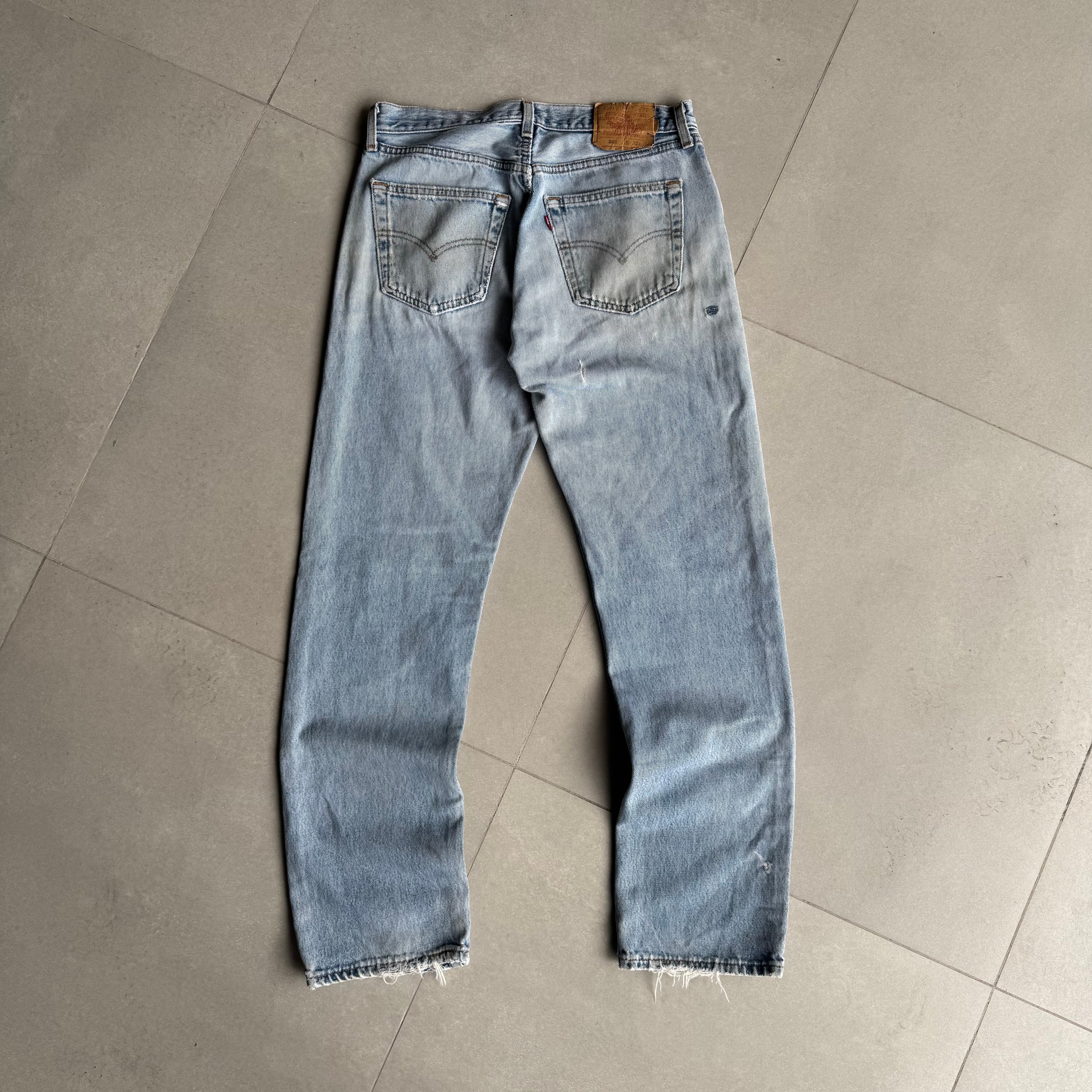 1990s Levis 501 “Light Wash” Jeans