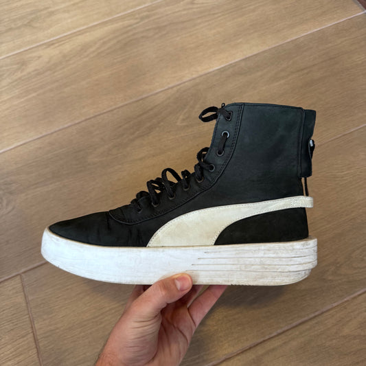 Puma x The Weeknd x Parallel 2.0 “Black Gum” Sneakers
