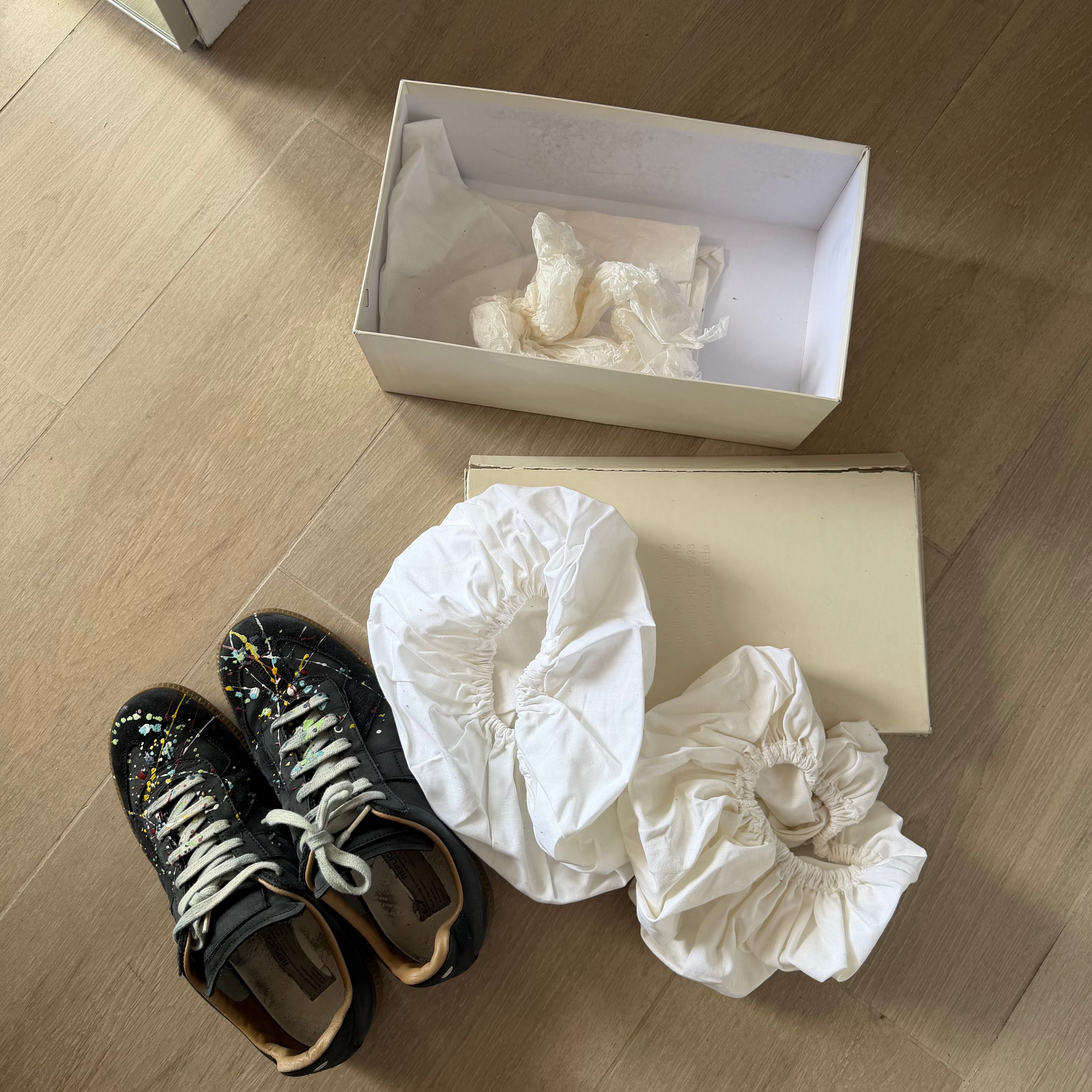 Maison Margiela Paint Splatter Replica GAT Sneakers Black