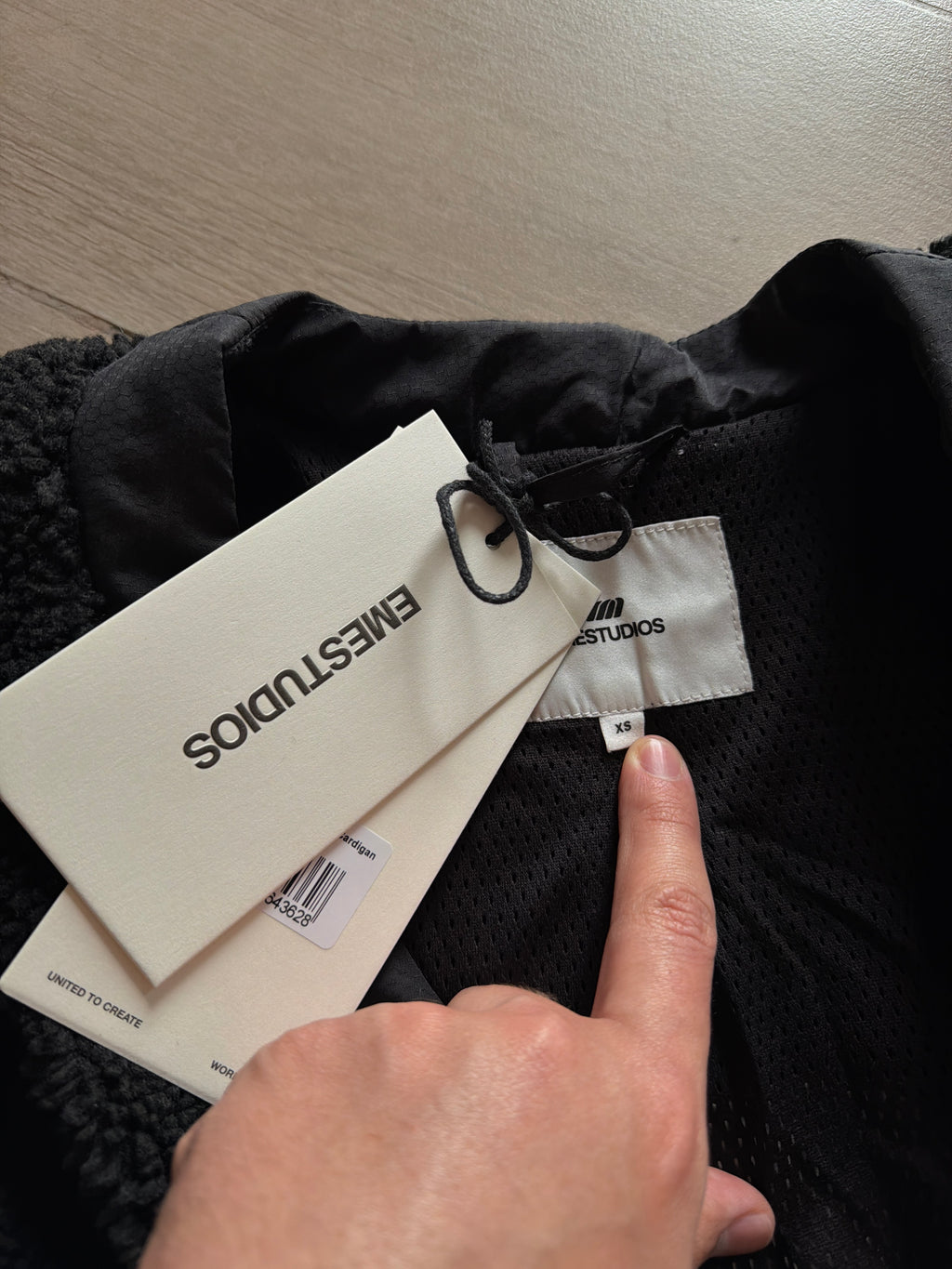 Emestudios CPH Polar Bottle Cardigan Black (S/M)