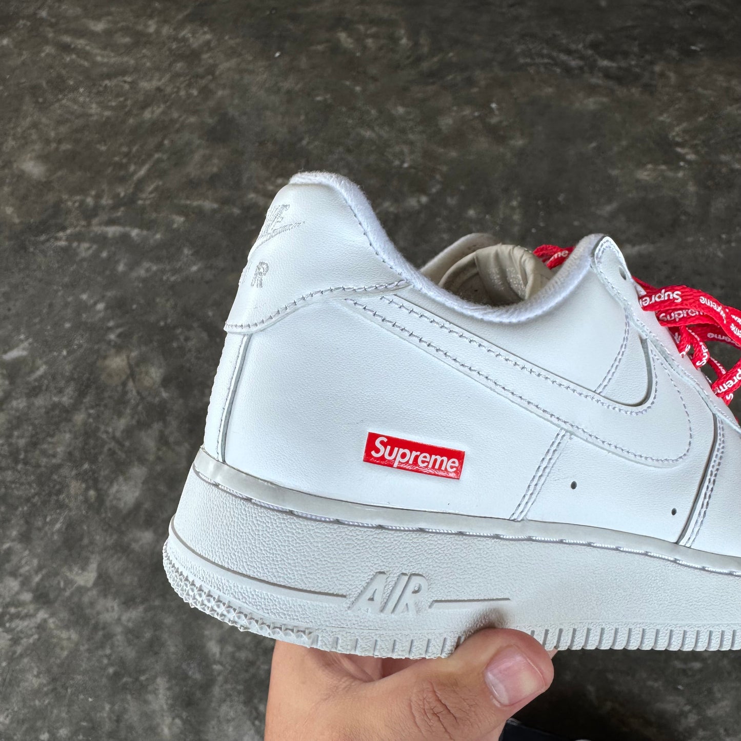 Nike x Supreme Air Force 1 Triple White
