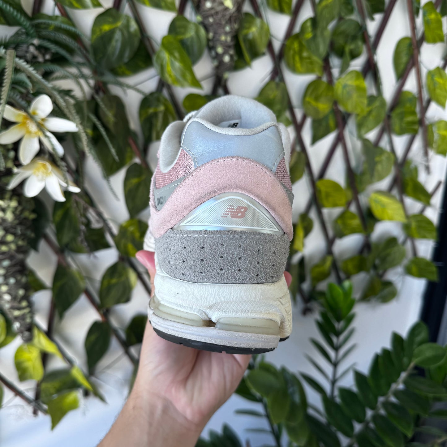 New Balance 2002R Orb Pink