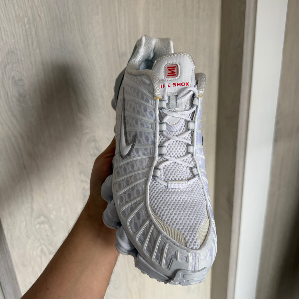 Nike Shox TL Sneakers White/Silver (10.5US)