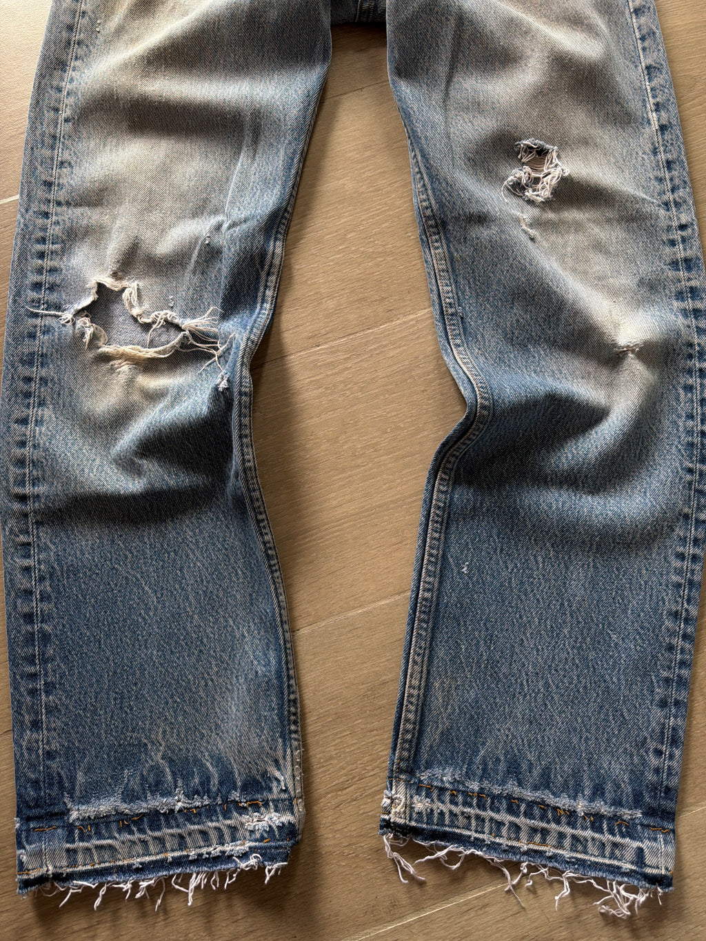 1980s Levi 501 “Light Wash” Denim Jeans (30w)