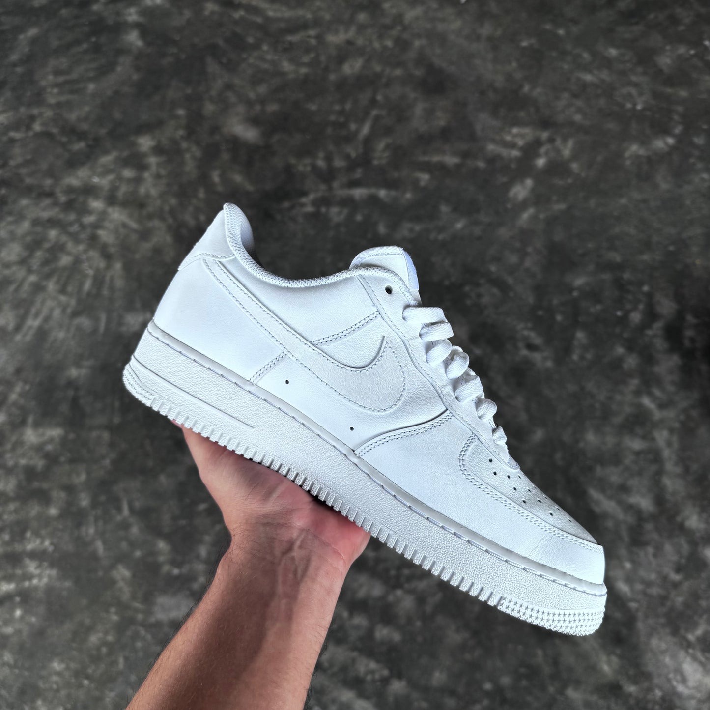 Nike Air Force 1 07’ Triple White