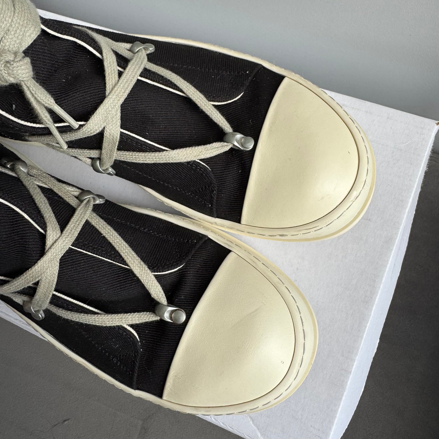 Rick Owens High Hexa Lace Black Milk Sneaker