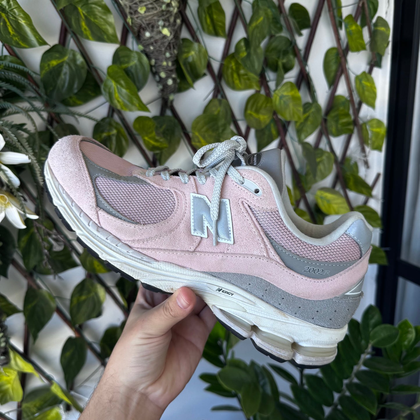 New Balance 2002R Orb Pink