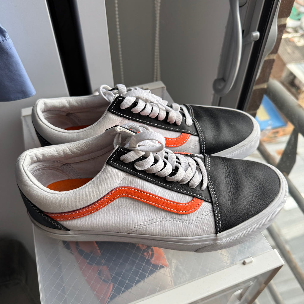 Vans Old Skool Black/Orange Sneakers