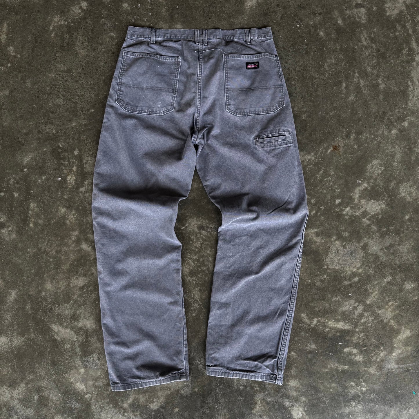 2000s Dickies Carpenter Pants “Stone”