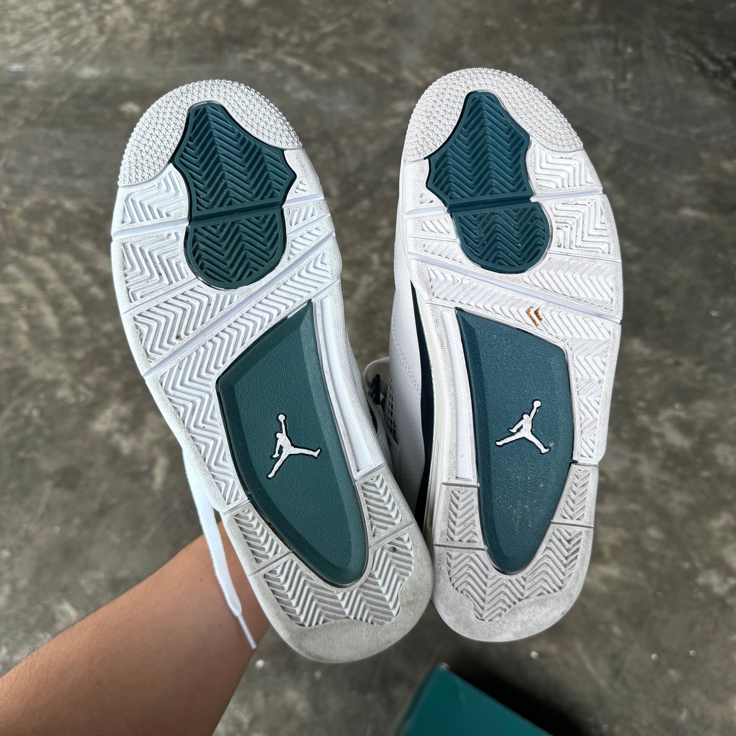 Jordan 4 Retro Oxidized Green