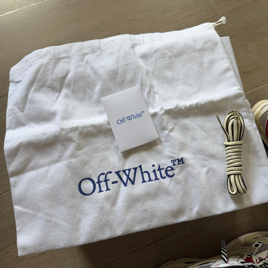 Off-White Be Right Back Sand Red Sneakers (41EU)