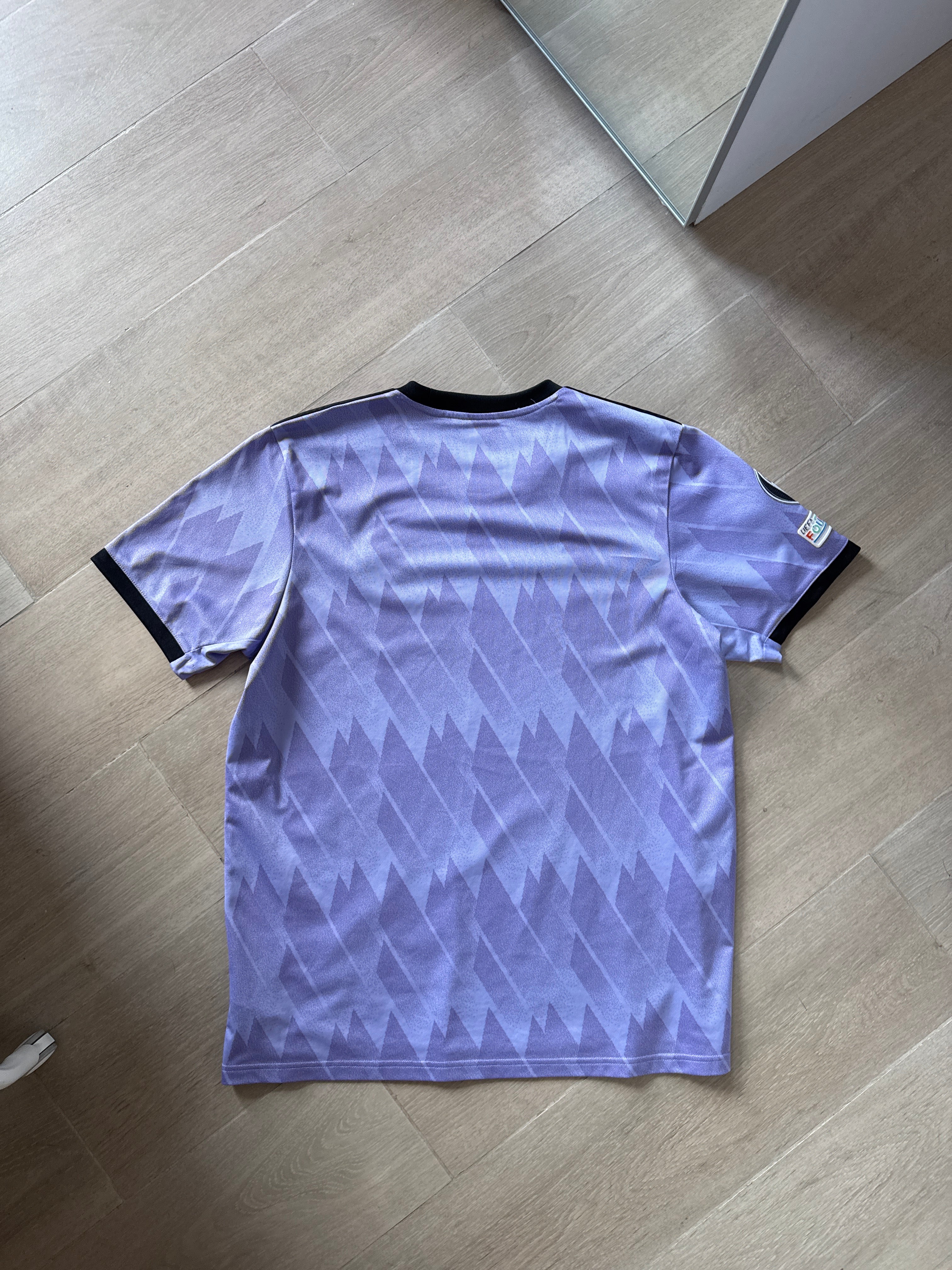 Real Madrid 22/23 Visitante Tee