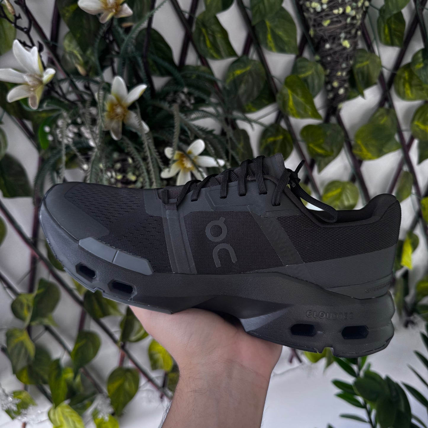 On Running Cloudpulse Eclipse Black