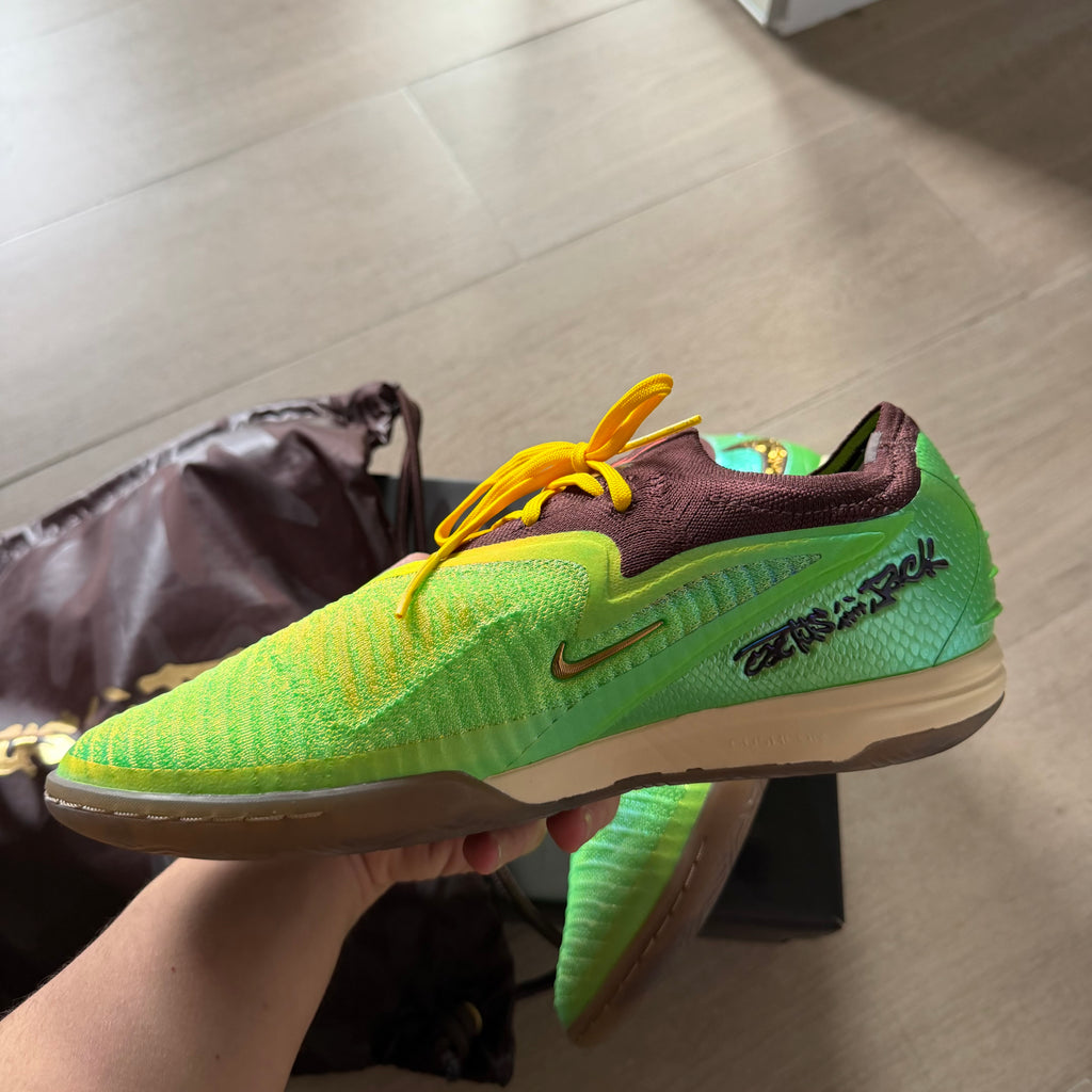 Nike x Travis Scott Phantom 6 Low Elite IC SE Sneakers (9.5US)