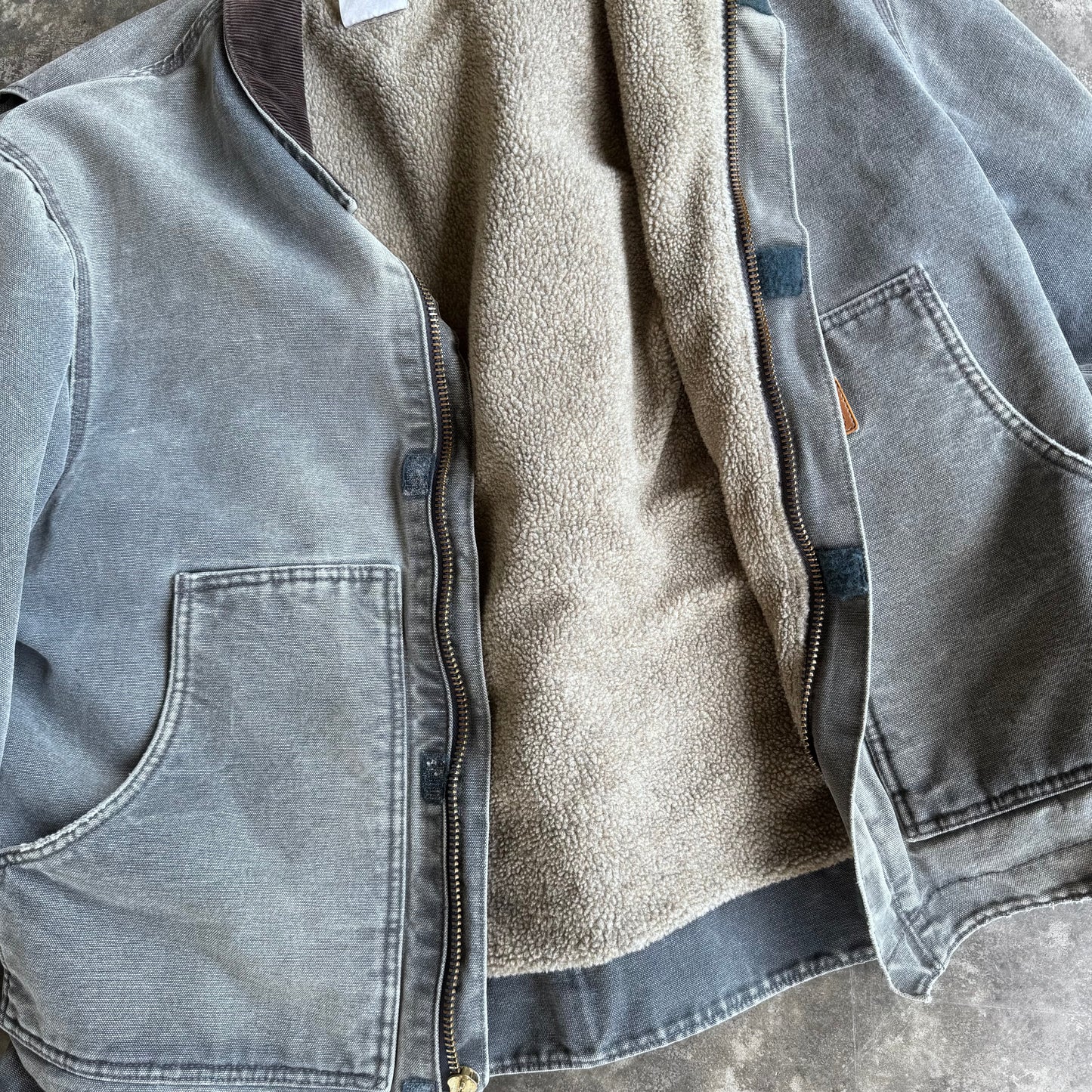 2000s Carhartt J164 Jacket “Grey”