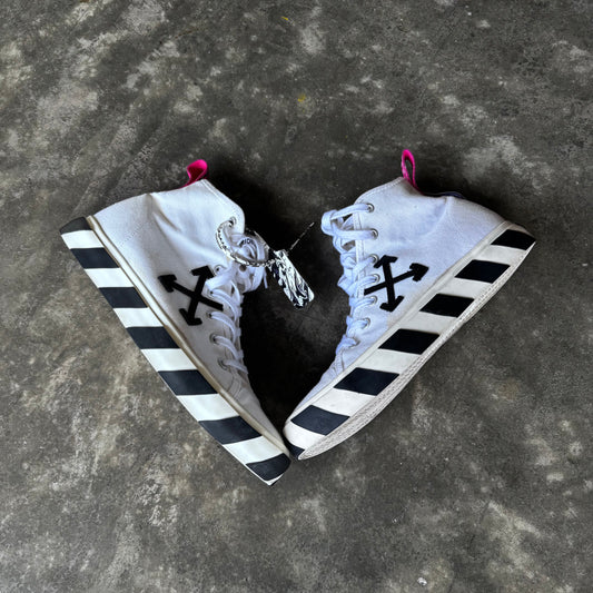 Off-White Mid Top Vulcanized White