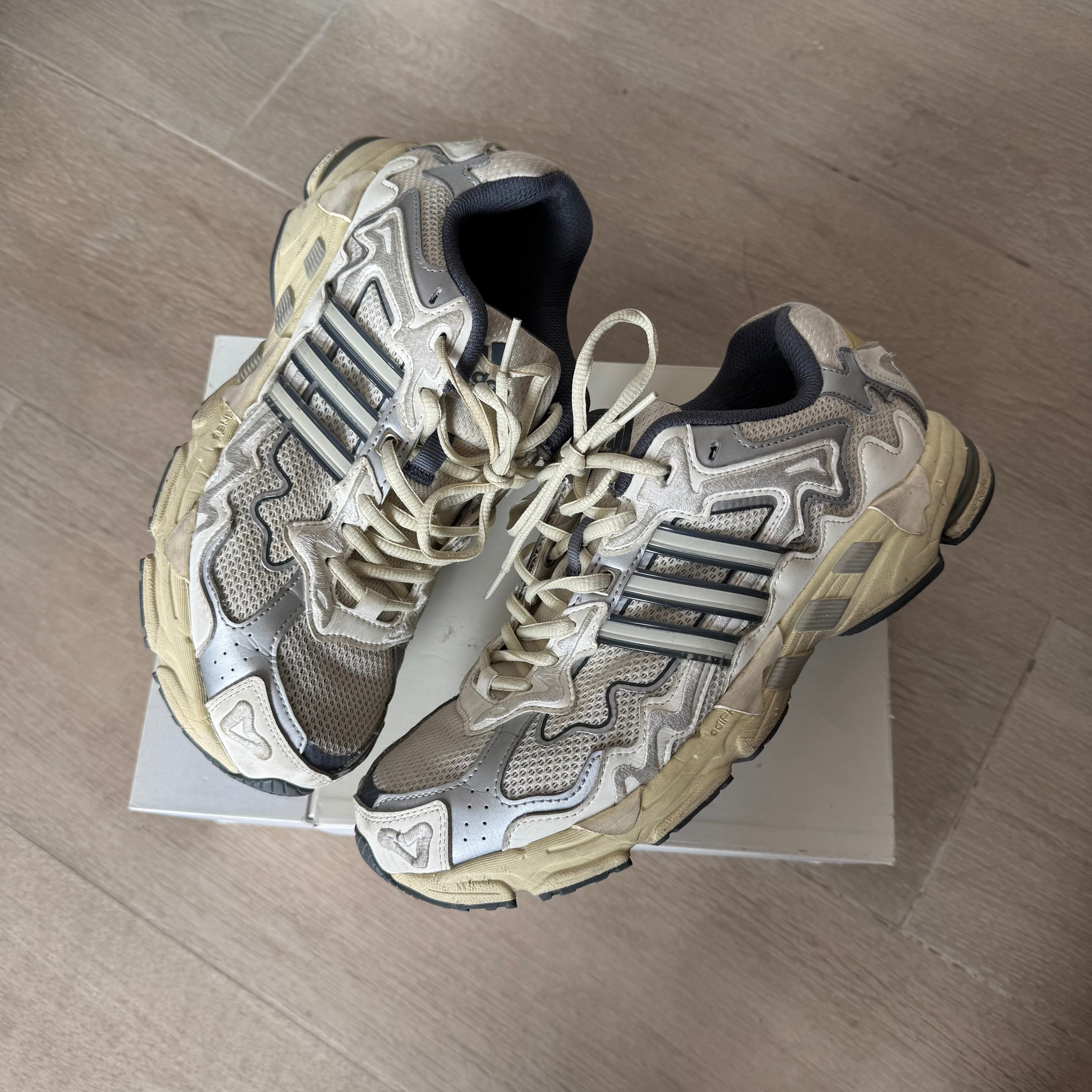 adidas Response CL Bad Bunny