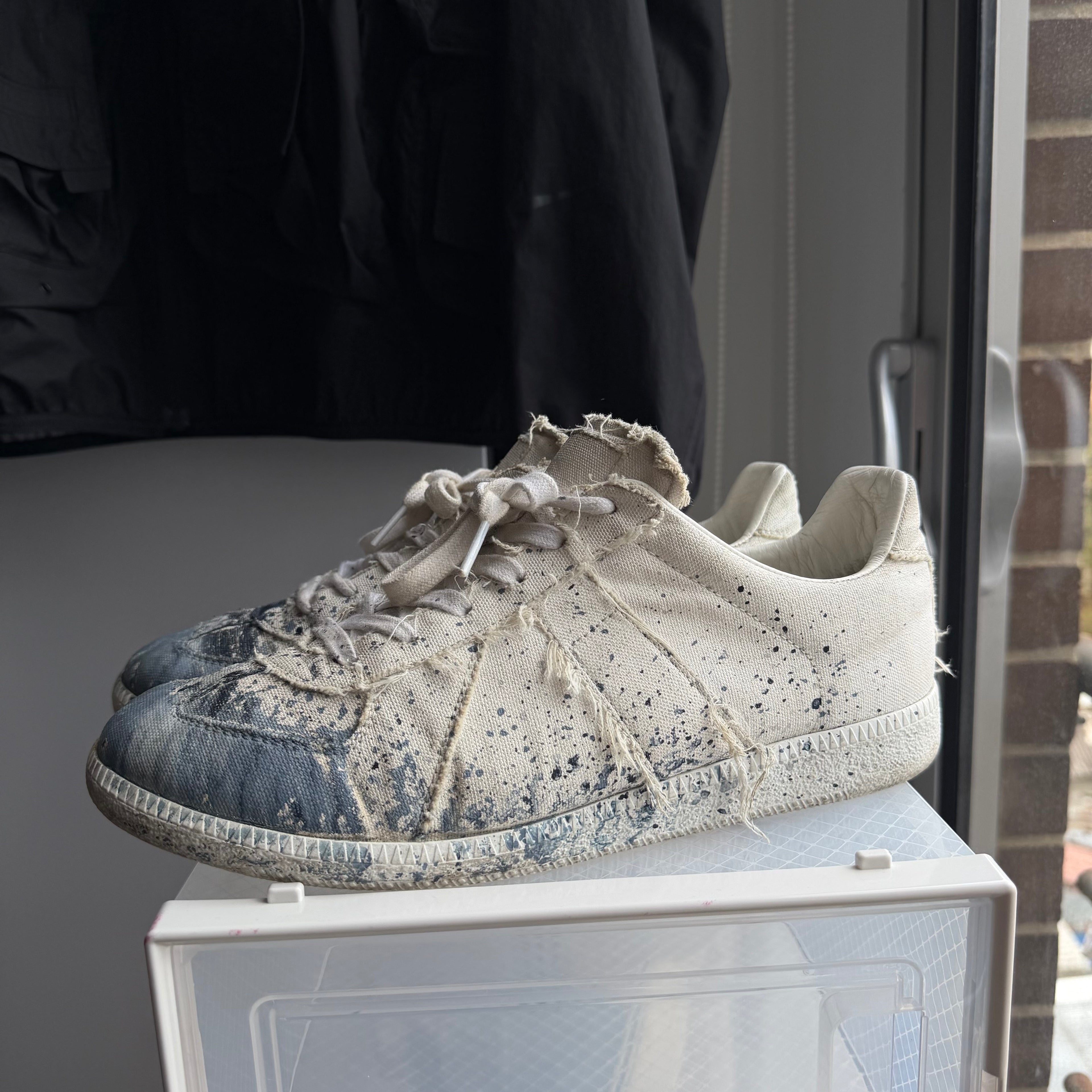 Maison Margiela Paint Splatter Replica GAT Canva Sneaker White/Blue