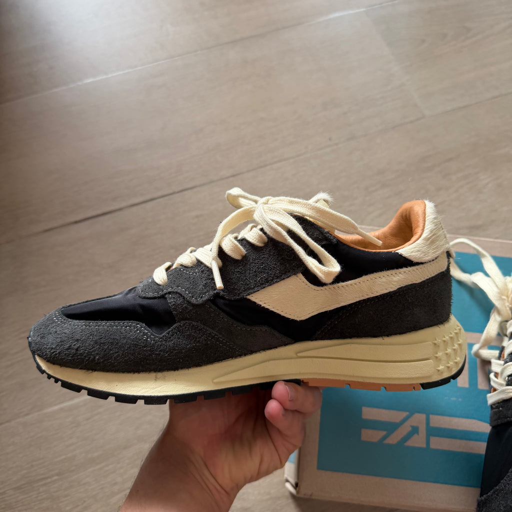 Autry Reelwind Low Sneakers Black/Beige
